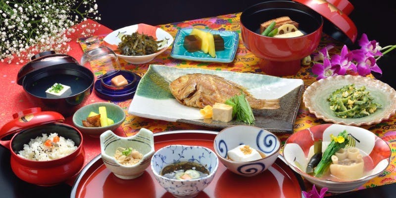 琉球料理コース「でいご」全14品＋琉球舞踊鑑賞付き（リクエスト予約）