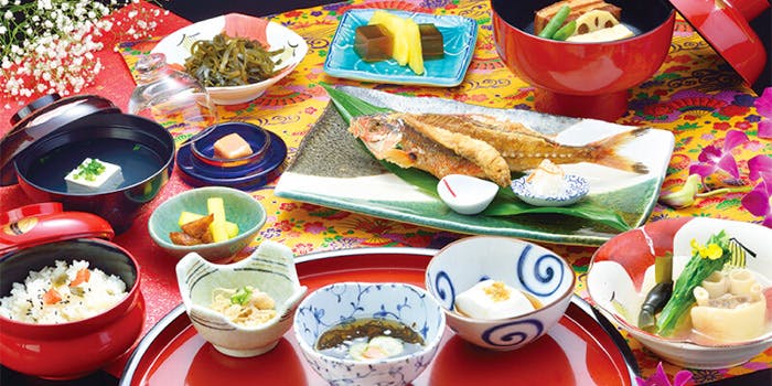 琉球料理と琉球舞踊 四つ竹 久米店 - 画像4