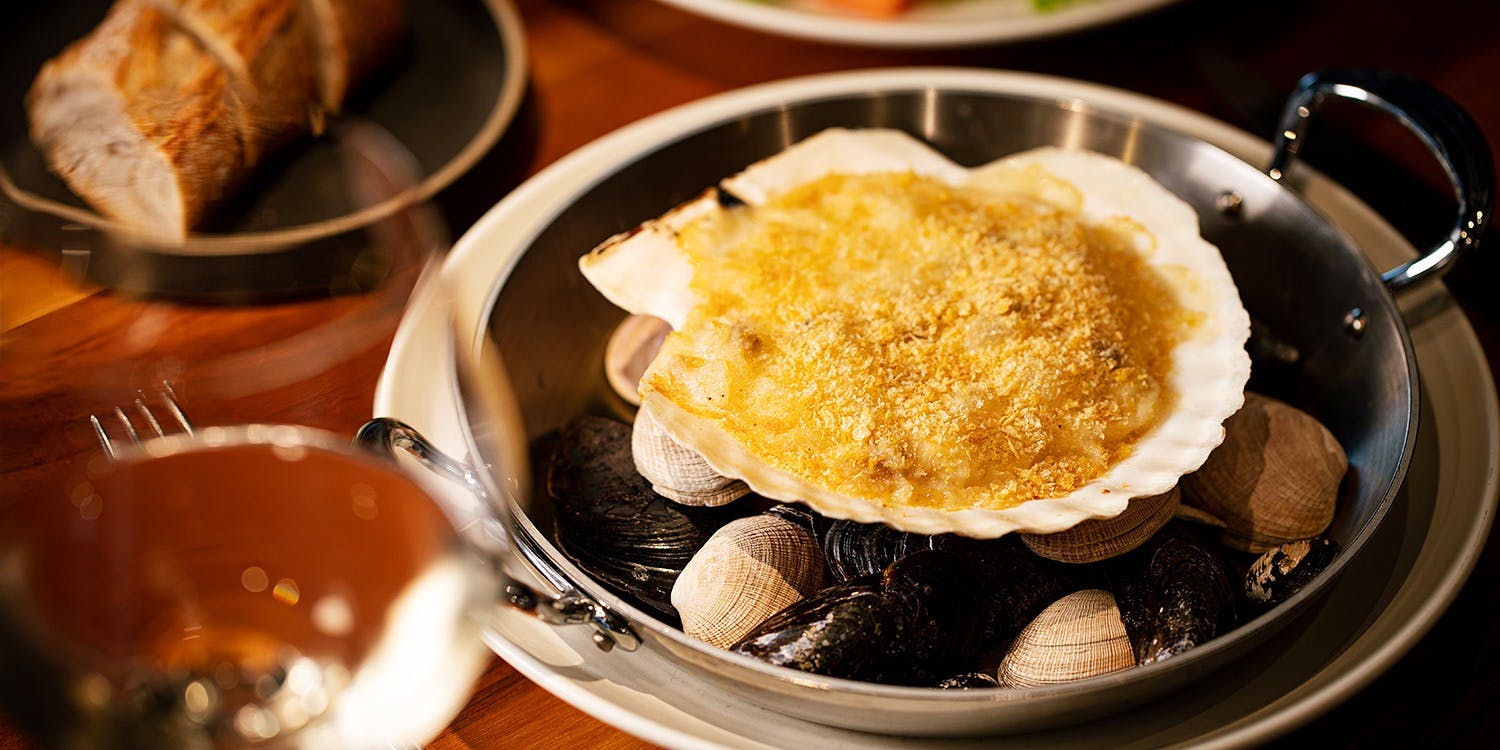 ベルトラン ラーシェ ル ブルターニュ 神楽坂（bertrand larcher le bretagne kagurazaka【旧店名】ル ブルターニュ バー ア シードル レストラン）