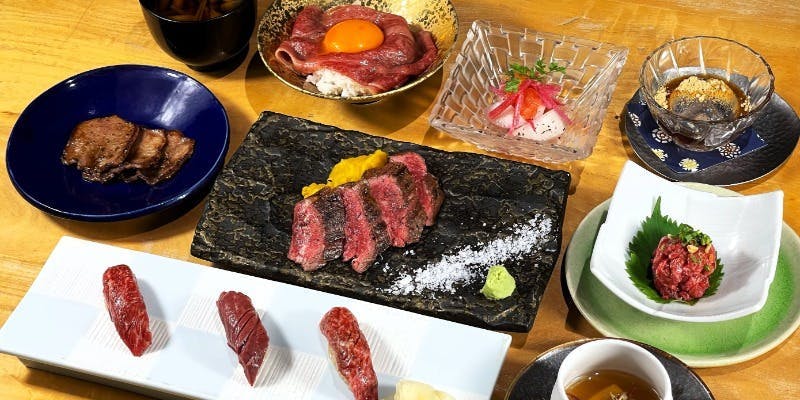 【2時間飲み放題付・ライトカジュアルコース】細切りユッケ、牛タン、牛肉寿司がお得に堪能できるコース