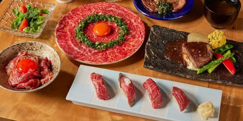 【カジュアルコース】牛肉寿司、プラチナユッケ、すき焼き牛丼が楽しめるコース（3/4スタート）