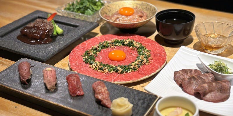 【春カジュアルコース】贅沢な牛肉寿司、濃厚ユッケ、そして絶品すき焼き牛丼を堪能！＋3/1スタート