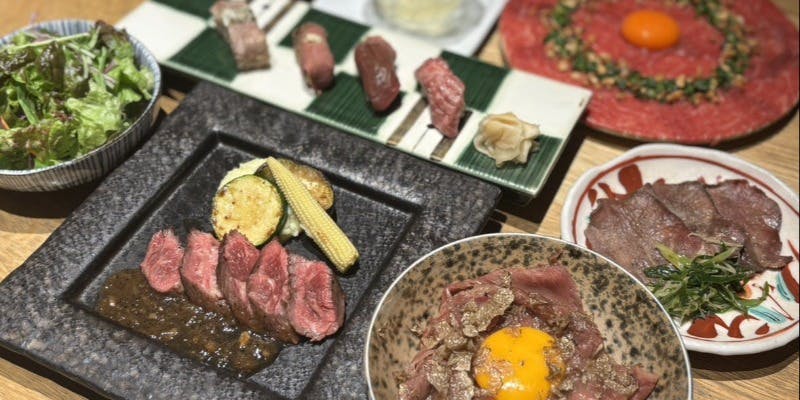 【極上KINTANコース】プラチナユッケや牛タンの逸品、贅沢牛肉寿司4貫付き  