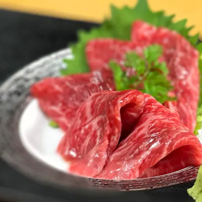 KINTAN自慢の肉料理と米と酒