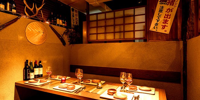 記念日におすすめのレストラン・町屋個室×肉バル ジビエズマーケット 大門・浜松町店の写真2