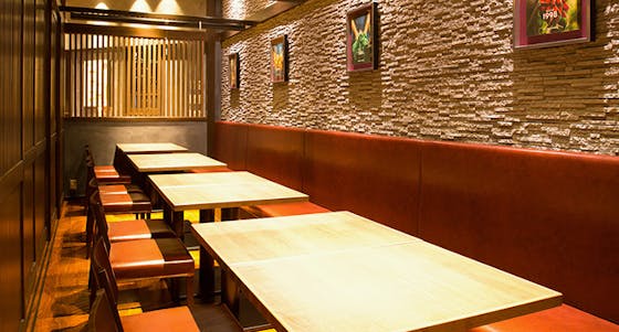 九志焼亭 大手町フィナンシャルシティー グランキューブ店 半個室確約 2h飲み放題付 和牛サーロインステーキに人気串3本 季節串3本など全7品 忘新年会コース ディナー プラン メニュー 一休 Comレストラン