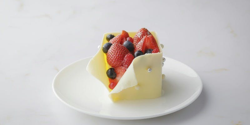 【Xmas2025】「ドン・ペリニヨン 2015」と クリスマスケーキ付グリルディナー（グラスシャンパン1杯）