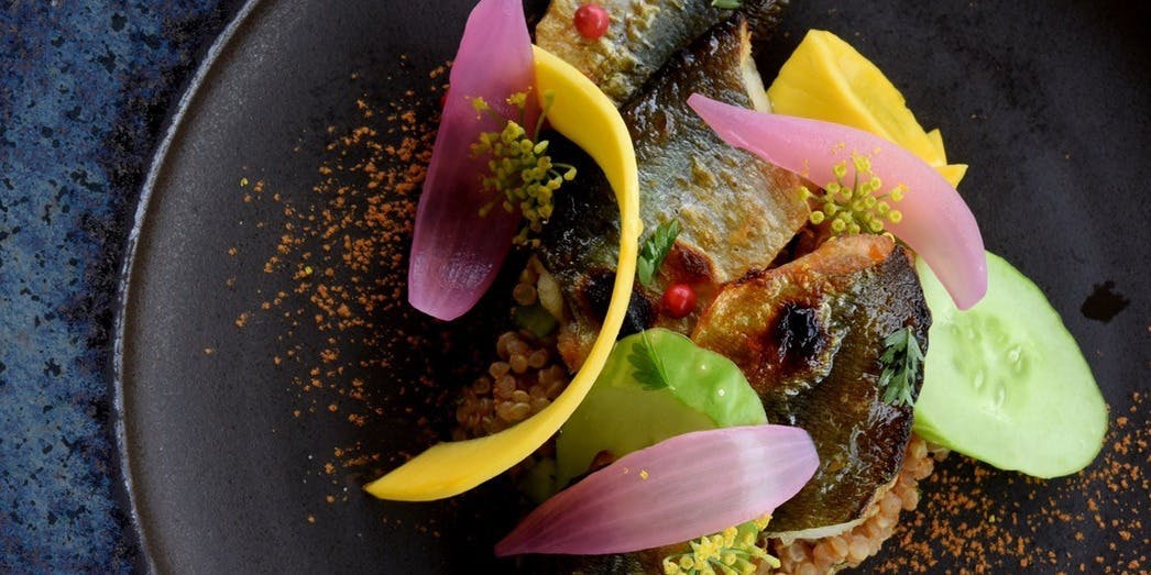 萬屋本店レストラン（ヨロズヤホンテンレストラン）