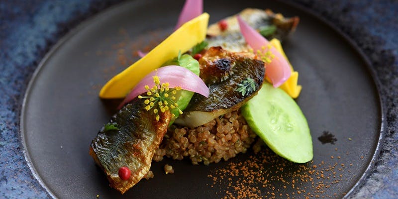 萬屋本店レストラン（ヨロズヤホンテンレストラン）