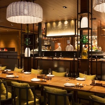 ディナー 女子会 ザ マーケット エフ グランド ハイアット 福岡 Okaimonoモール レストラン