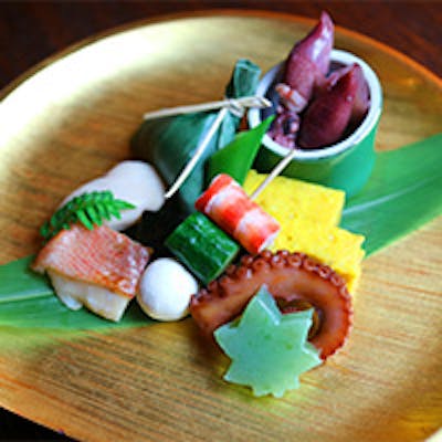 老舗料亭ならではの伝統ある四季折々の会席料理