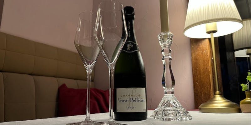 【アニバーサリーコース】オマール海老、特選牛肉など＋乾杯シャンパン＋メッセージプレート付き