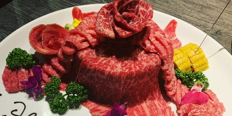【アニバーサリー黒桜コース】前菜、肉プレート、お肉約11種、デザートなど