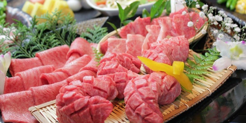 【黒桜コース】前菜3種、お肉約9種、選べる〆、デザートなど