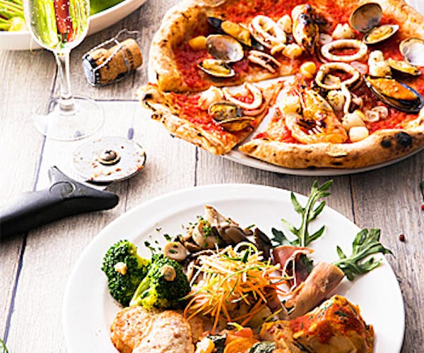 ディナー 肉 Pizzeria Bar Logic 梅田 Okaimonoモール レストラン