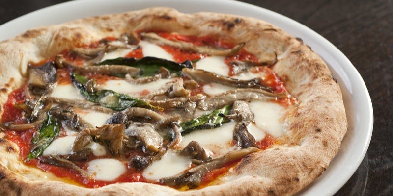 ロジック 本町店（PIZZERIA＆BAR LOGIC）