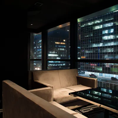 【夜景・秘密部屋】