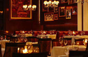 AKARENGA STEAK HOUSE