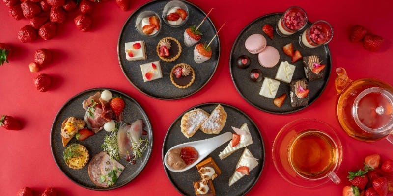 【季節のアフタヌーンティー】12～2月限定 「いちご×ショコラ」のウィンターアフタヌーンティー（平日）