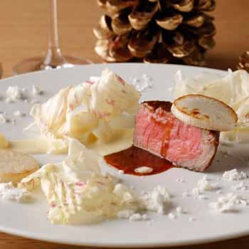 Restaurant RASPBERRY with MOON BAR