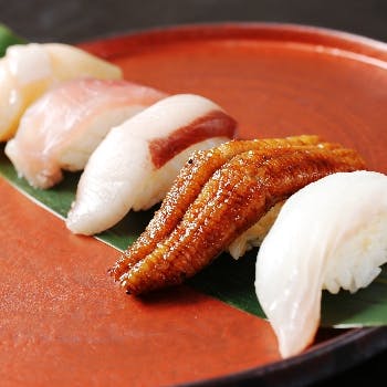 Restaurant RASPBERRY with MOON BAR