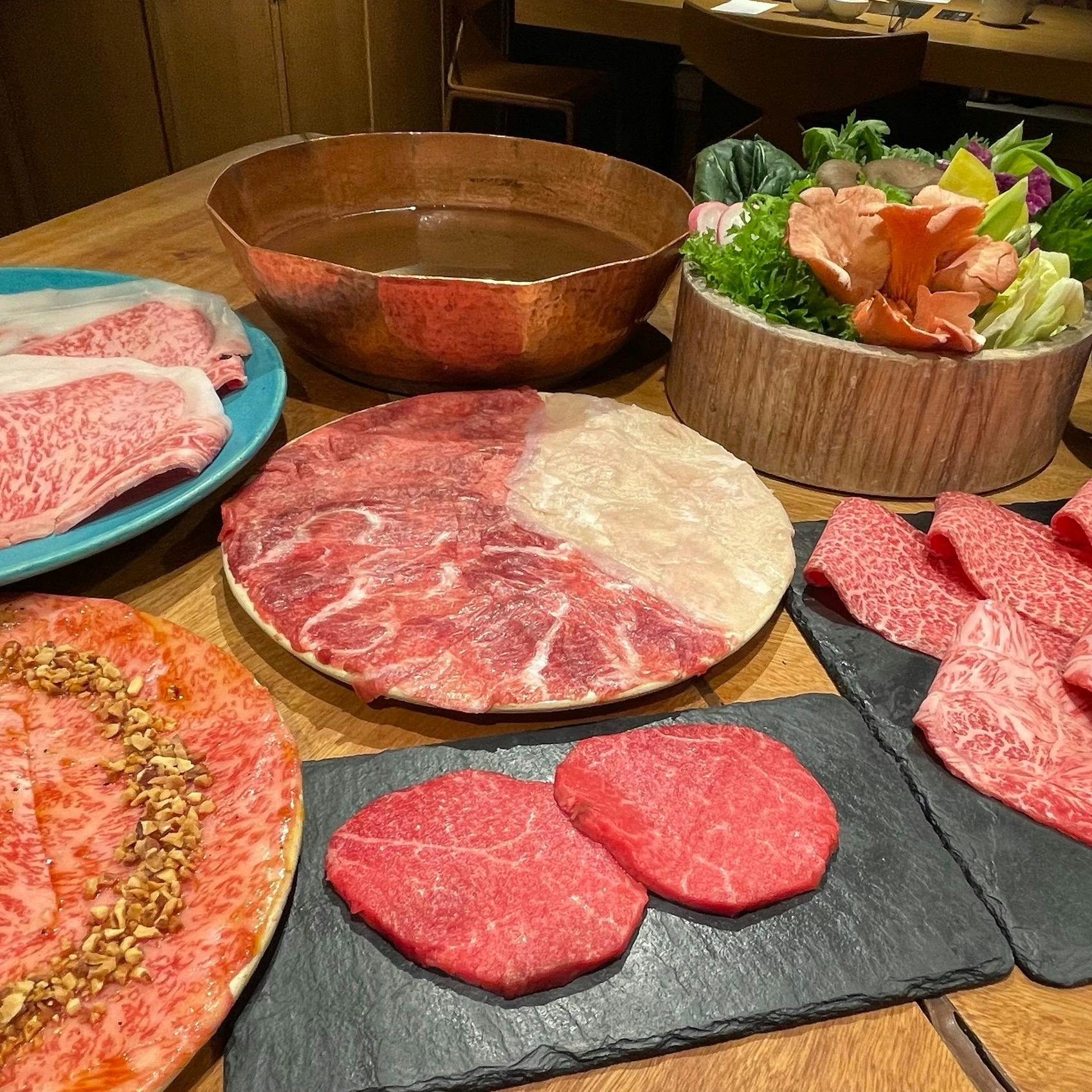しゃぶしゃぶkintan 表参道店 セレブコース サーロインユッケ 黒毛和牛のサーロインすきしゃぶ 厚切りフィレ トリュフ雑炊 ディナー プラン 11573281 メニュー 一休 Comレストラン
