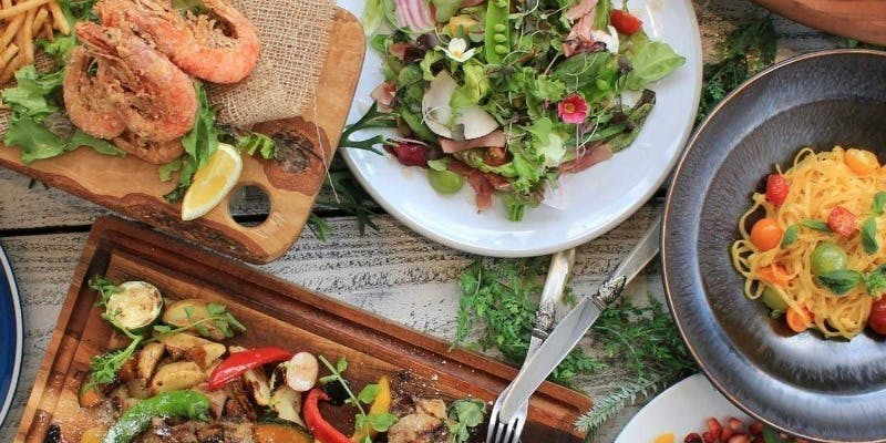 【忘年会コースA（ディナー）】貸切＋サイドブッフェ＋120分飲み放題！一押しメニューを取り揃え