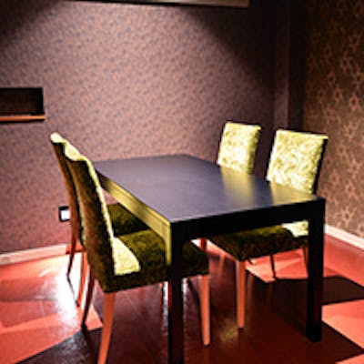 接待などにもご利用いただける個室もご用意しています