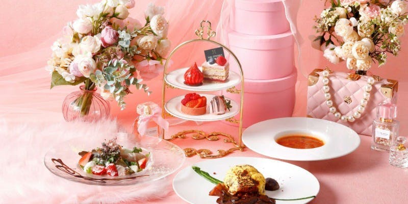 【 いちごミニアフタヌーン付き】選べる前菜、メイン プリフィックスランチコース 