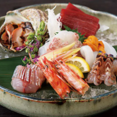落ち着いた空間と四季折々の食材が楽しめるご宴会