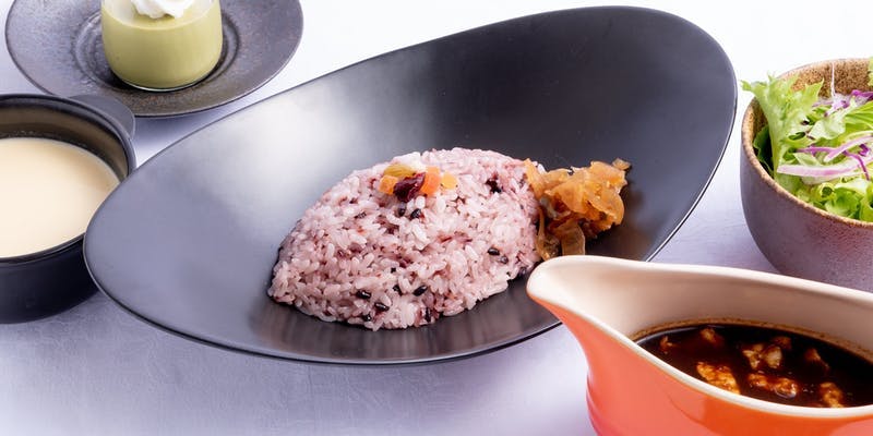 【平日限定】メインを選べるカジュアルランチ全3皿＋1ドリンク