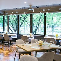 セントラルパークの緑豊かな眺望を見渡せる爽やかな空間