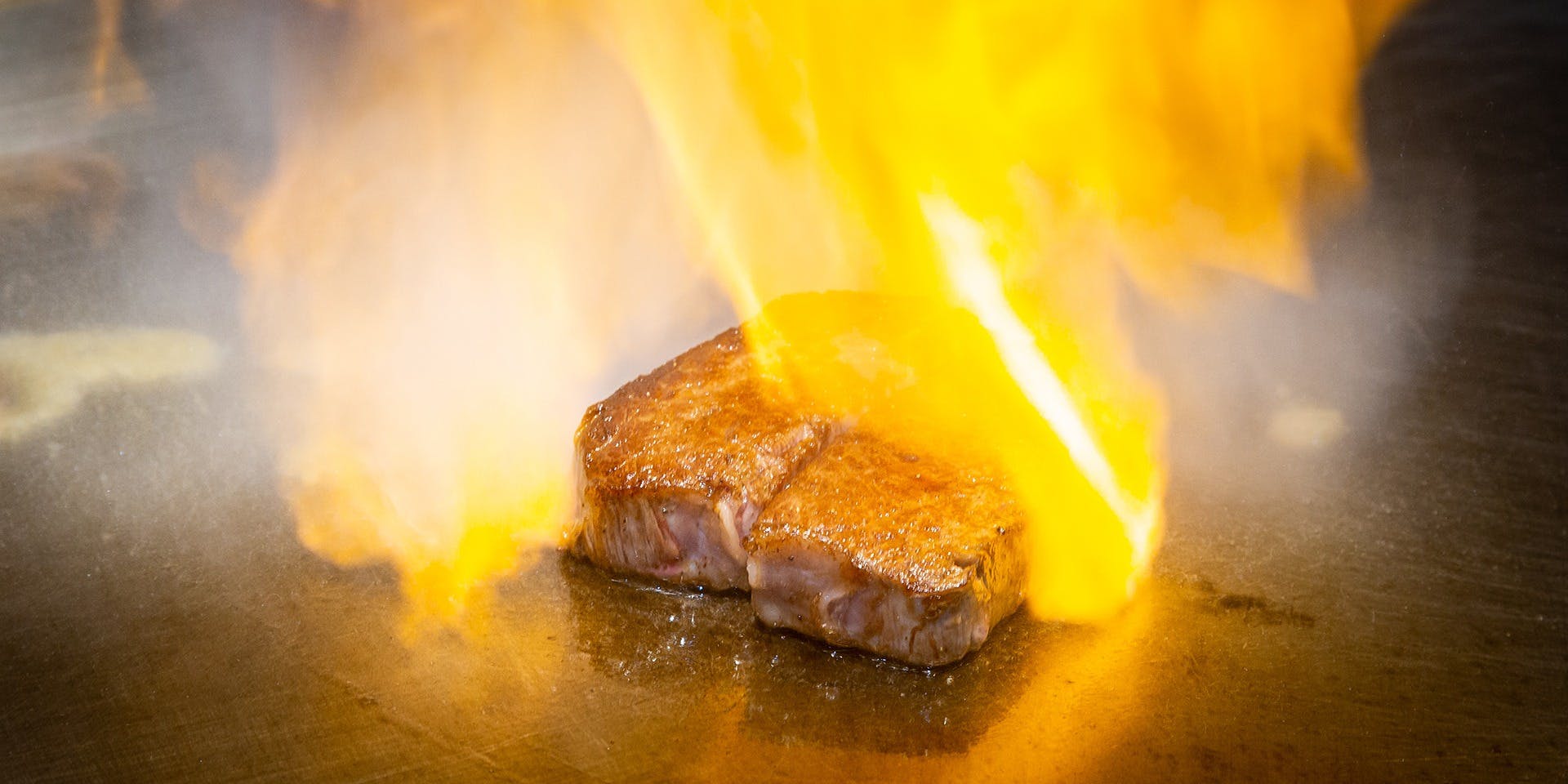 TEPPAN DINING KAMIYA（テッパンダイニング　カミヤ）