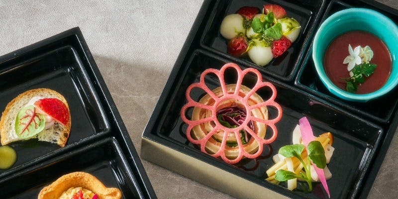 DINING & BAR TABLE 9 TOKYO�^�i��v�����X�z�e��