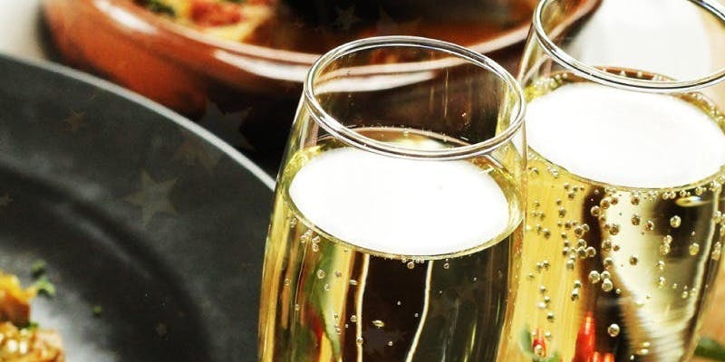 【Xmas2025】LA BODEGA クリスマスコース＜12/24～12/25限定＞＋乾杯スパークリングワイン付き