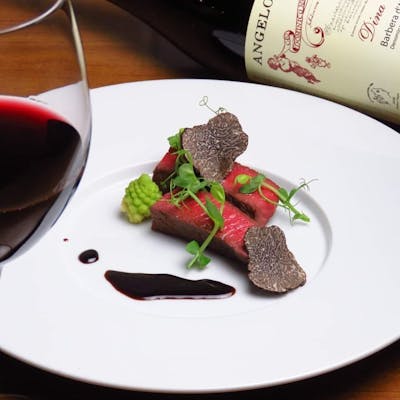 こだわりの厳選食材を使った色彩豊かなお料理