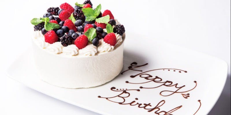 【記念日プラン】フィレミニョンステーキ、乾杯ドリンク、メッセージプレート＆ホールケーキ＋食後のカフェ