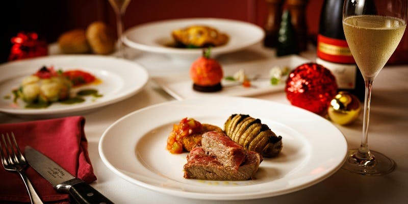 【Xmas2025】ポーターハウスステーキ、デザート等＋乾杯シャンパン（17時～18時入店・12/20,21,24,25）