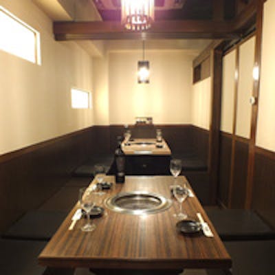 ご利用シーンに合わせた個室や半個室をご用意しております
