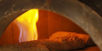 Trattoria Pizzeria Bar FAVETTA 窯焼きピザ ファヴェッタ - 画像5