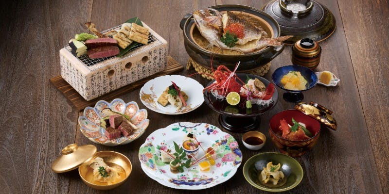 【記念日・ご接待に】料理長おまかせ　季節の特撰会席「花がすみ」＋席料込み