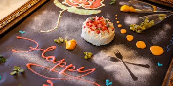 ホールケーキ付テーブルアートでお祝い！前菜や選べるソーセージ、生パスタペペロンチーノ - CRAFT KITCHEN Mid.Ru 横浜西口店
