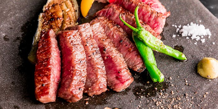 鉄板焼 燦燈（サントウ）