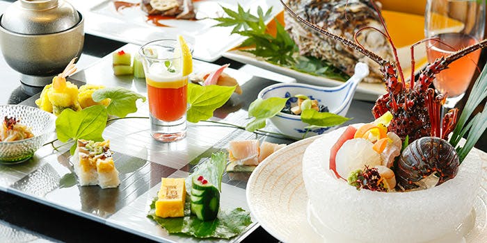 回転展望レストラン 東風と海（KOCHI TO UMI）