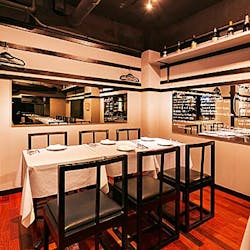 ビストロ サンク 新宿 フレンチビストロ 一休 Comレストラン