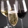 グラスのスパークリングワイン、白ワイン、または赤ワイン1杯（通常¥1,242→¥1,000） 1,000円