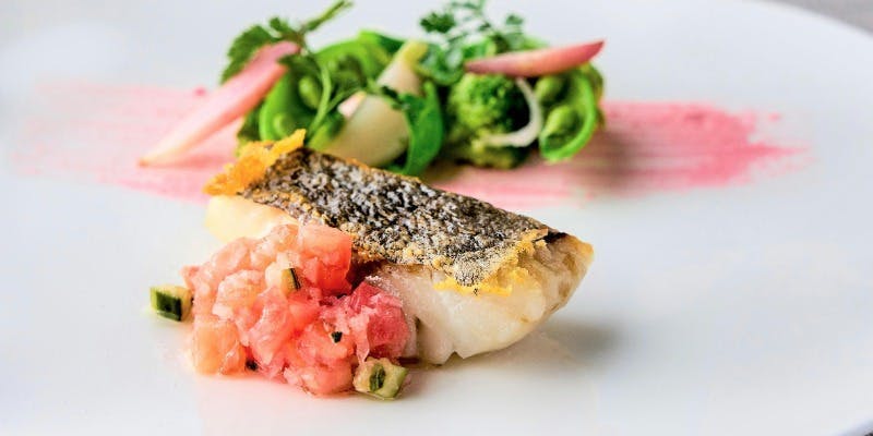 【ベイサイドランチ】メインは日替わり魚料理　ハーフブッフェ付き