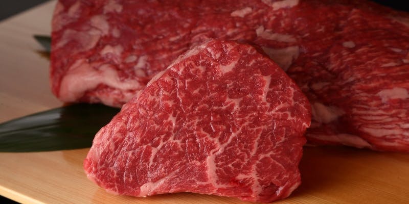 【お昼のおまかせコース】2種類の炉釜焼きステーキ＜神戸牛を含む＞と4品