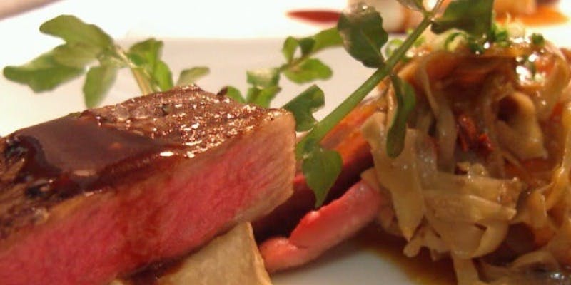 【記念日お勧めディナーコース】オードヴル盛合せ・人気のフォアグラ料理・和牛ロースト等全6品