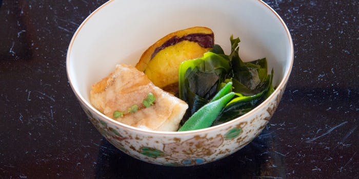 会席料理 岸由（かいせきりょうり・きしよし）